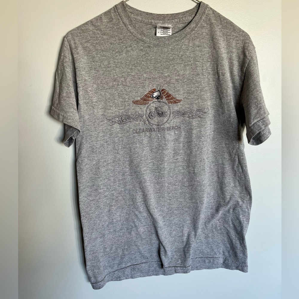 grey embroidered tshirt